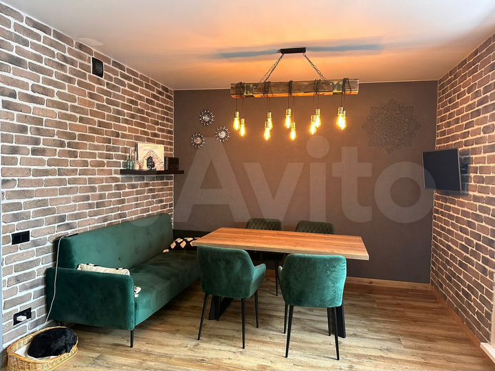 4-к. квартира, 102,5 м², 3/4 эт.