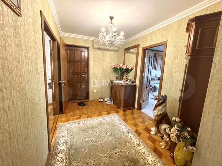 4-к. квартира, 80 м², 3/5 эт.