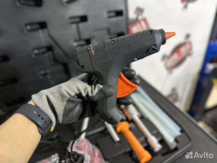 Удаление кузовных вмятин без покраски pdr