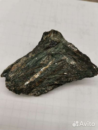 Лампрофиллит в эгирине