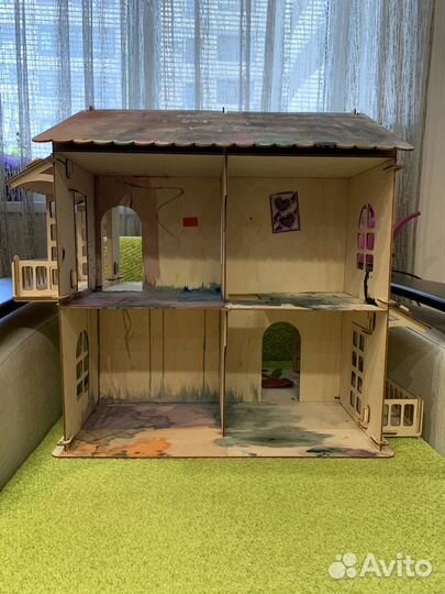 Домик кукольный с мебелью