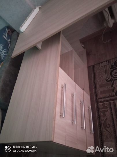 Компьютерный стол б/у бесплатно