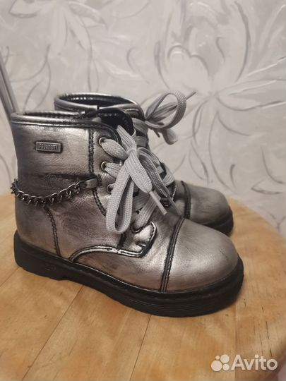 Ботинки для девочки