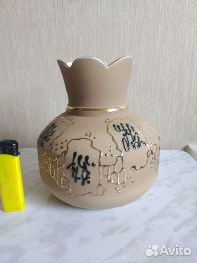 Фарфоровые вазы