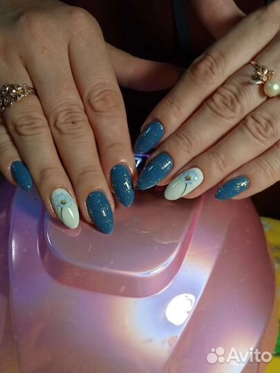 Маникюр и педикюр