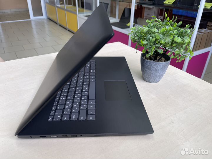 Большой/Бюджетный/Игровой ноутбук Lenovo