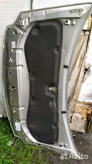 Капот toyota auris