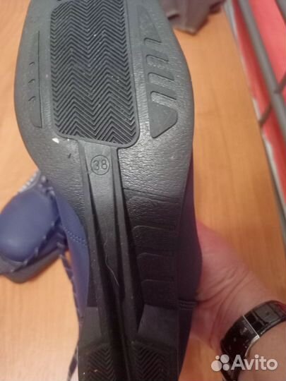 Лыжные ботинки