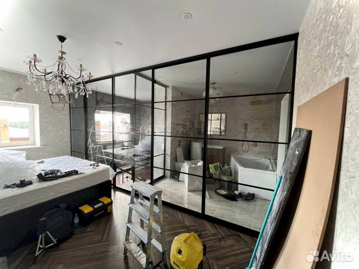 Раздвижная перегородка с матовым стеклом