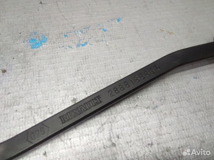 Поводок стеклоочистителя передний левый Renault Lo