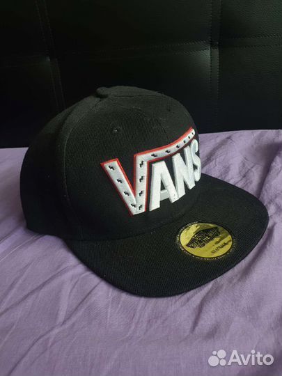 Кепка с прямым козырьком Vans