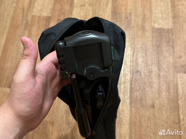 Штатив для фотоаппарата