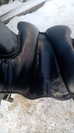 Конная амуниция, седло, недоуздок