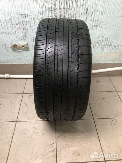 Michelin Pilot Sport 285/40 R19