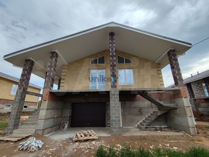 Дом 140 м² на участке 6 сот.