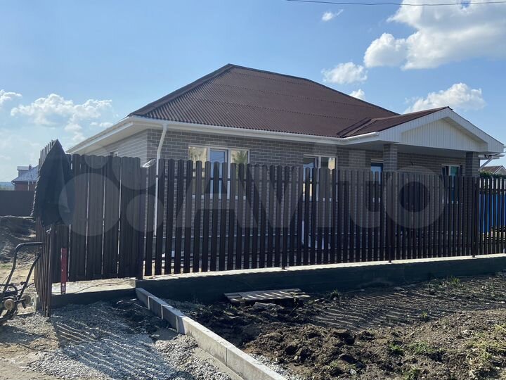 Коттедж 117 м² на участке 8 сот.