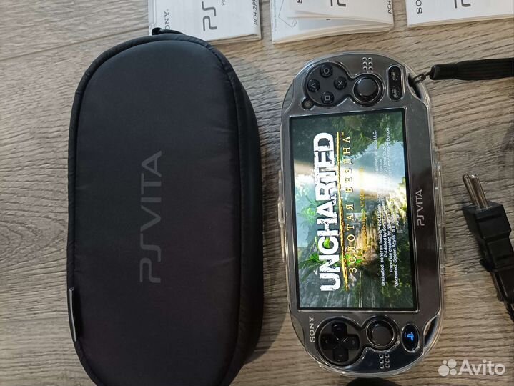 PS Vita + оригинальная комплектация
