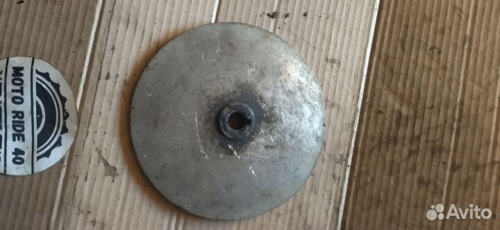 Крышка переднего колеса Восход