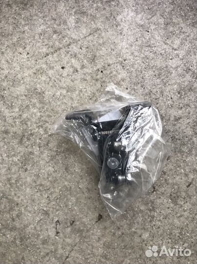 Ролик сдвижной двери нижний Ford Tranzit 2006