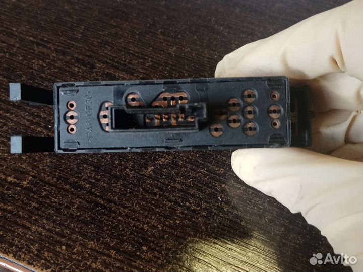 Кнопка стеклоподьемника BMW E46