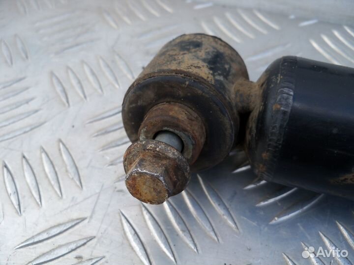 Амортизатор задний Peugeot 307 2003г Хетчбэк