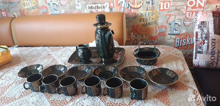 Фарфоровый новый сервиз