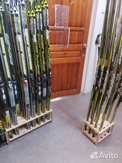 Подставка для беговых лыж