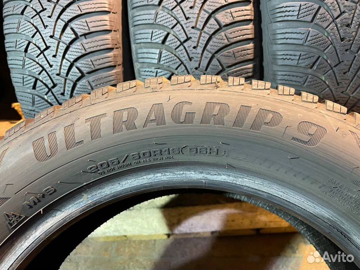 Goodyear UltraGrip 9 205/60 R16