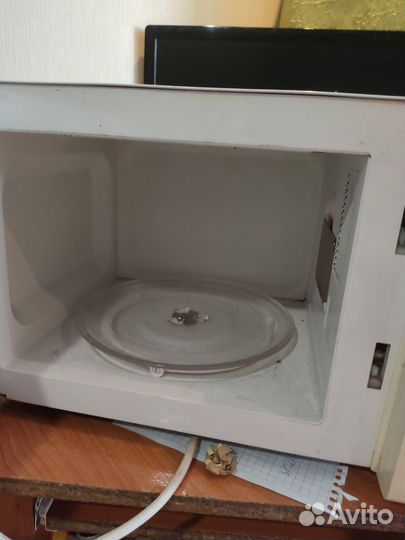 Микроволновая печь Elenberg