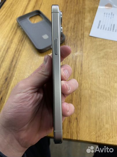 iPhone 15 Pro, 256 ГБ