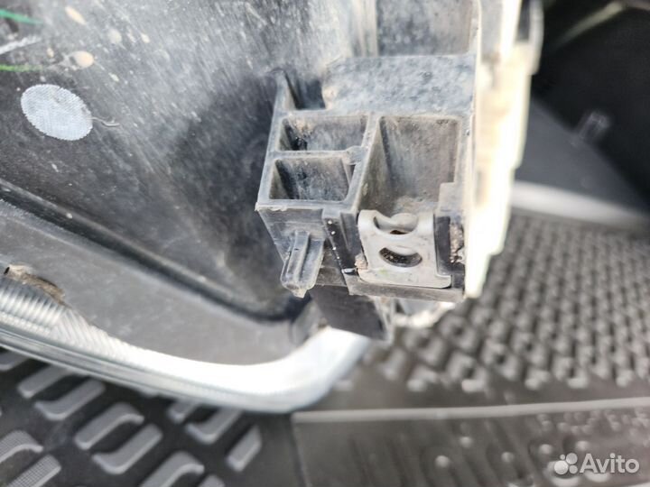 Фары на nissan patrol y62