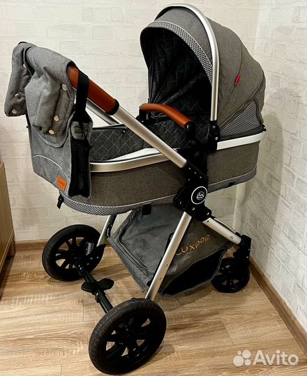 Детская коляска 3 в 1 Luxmom V9