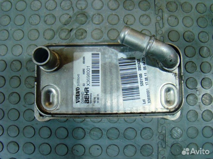 Volvo XC60 Радиатор масляный