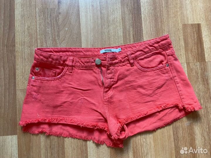 Шорты мини красные