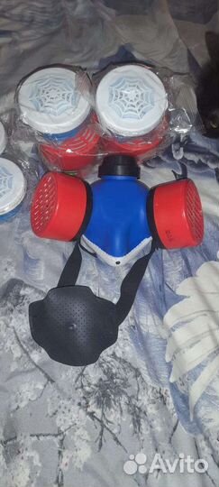 Отдам противогазы новые