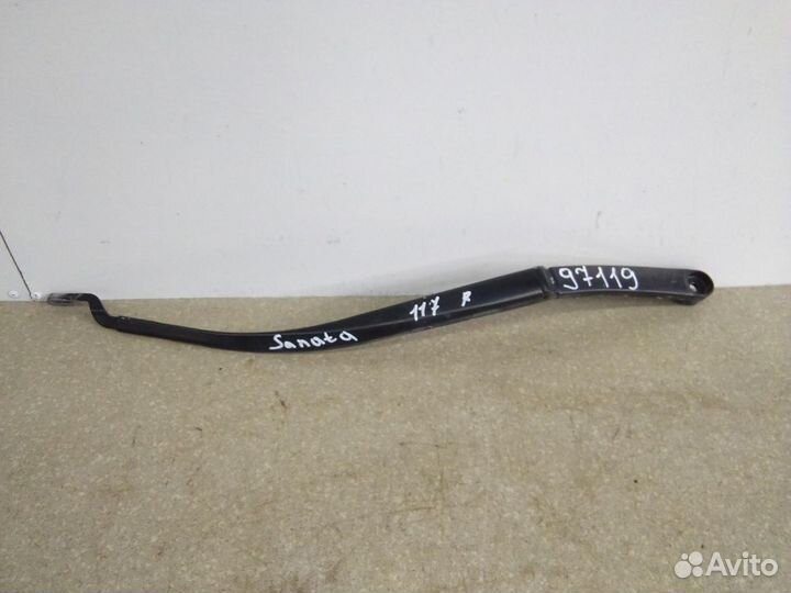 Поводок стеклоочистителя передний правый Hyundai S