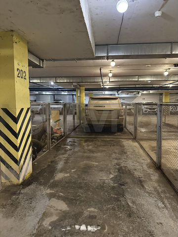 Машиноместо, 14 м²