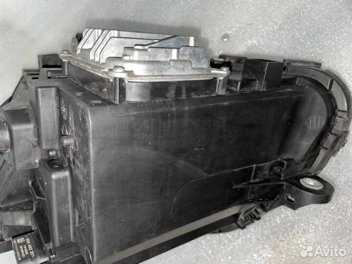 Фара правая Mercedes-Benz C-Класс A2059062804