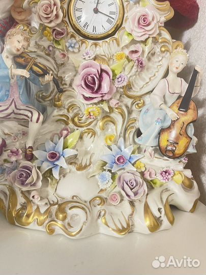 Фарфоровые часы