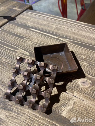 Пепельница медная