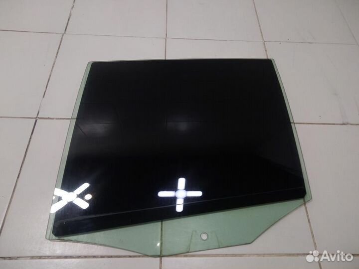 Стекло двери задней левой Volkswagen Tiguan 5N1 20