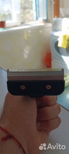 Чесалка дешеддер триммер для животных