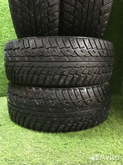 Kumho I'Zen RV Stud KC16 235/55 R18 104T