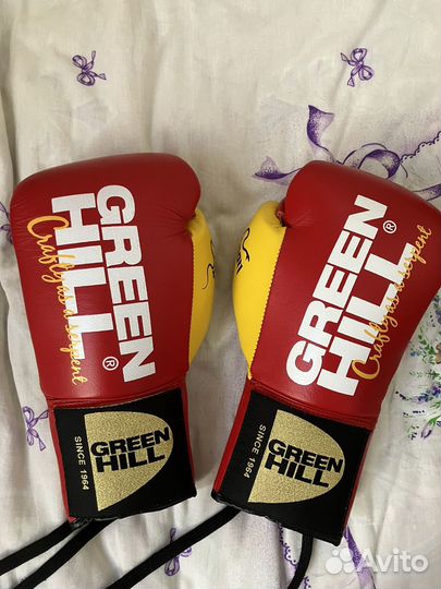 Боксерские перчатки 8oz