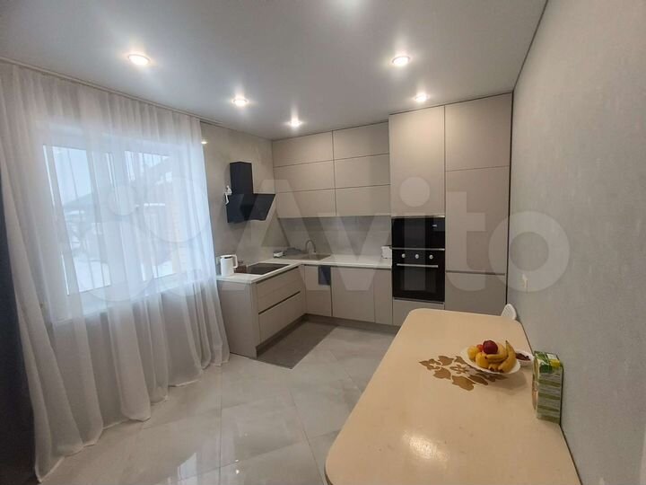 Дом 228,5 м² на участке 8,5 сот.