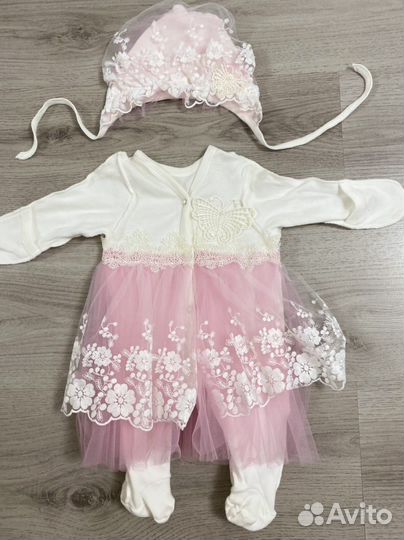 Комлект на выписку для девочки