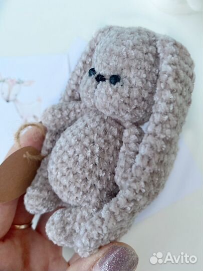 Плюшевая мини зайка амигуруми. Ручная работа