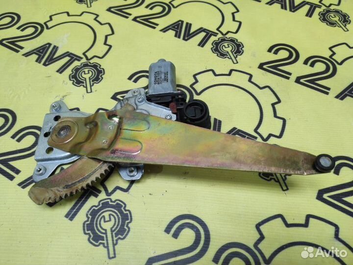 Стеклоподъемник задний левый Toyota Corolla Spacio