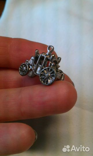 Подвески.Кулоны бижутерия Украшения