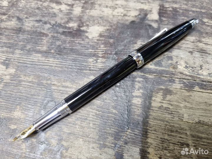 Перьевая ручка Pierre Cardin Espace (новая)